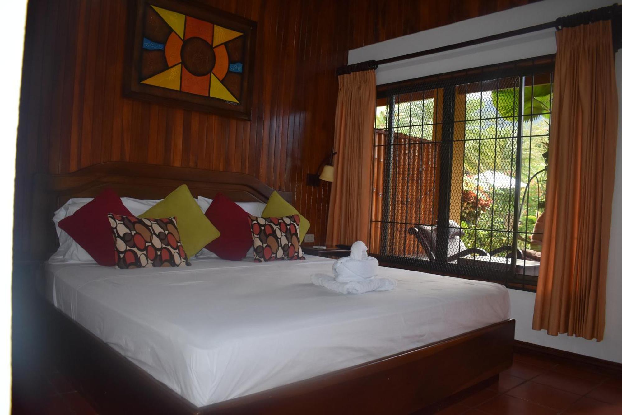 Hotel Roca Negra Del Arenal La Fortuna Δωμάτιο φωτογραφία